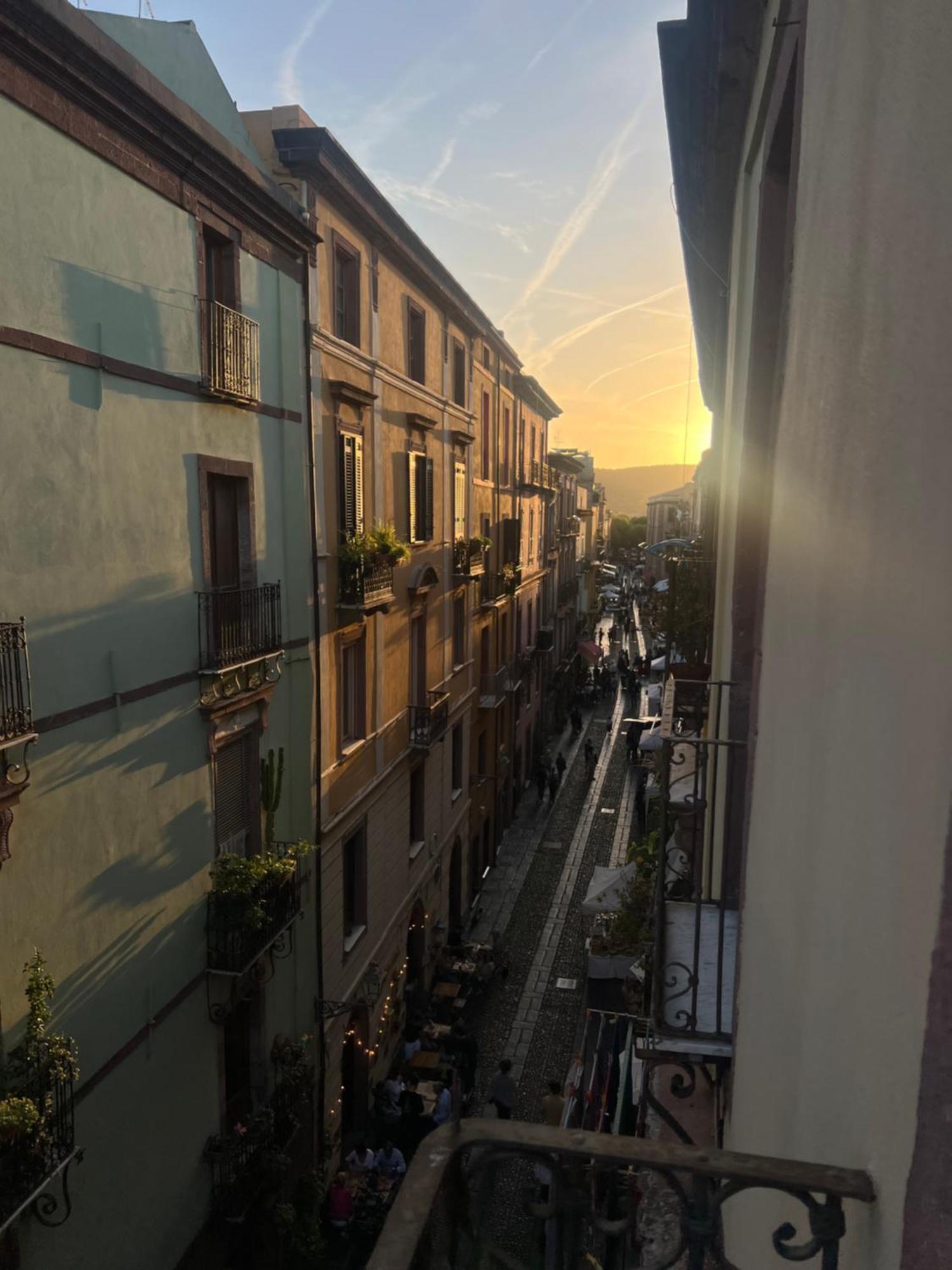 Corso 41 Hotel Bosa Bagian luar foto